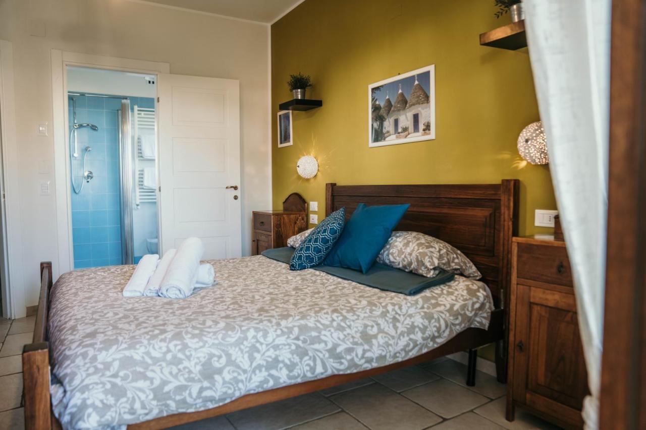 Casa Mita Bed and Breakfast Pulsano Exteriör bild